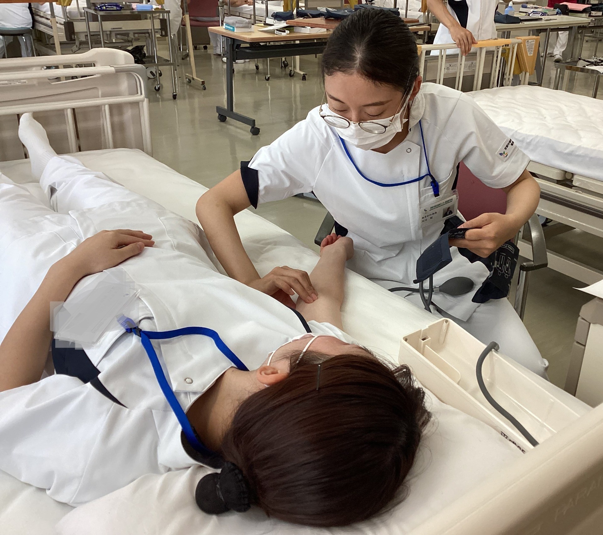 「1年生バイタルサイン測定の演習」