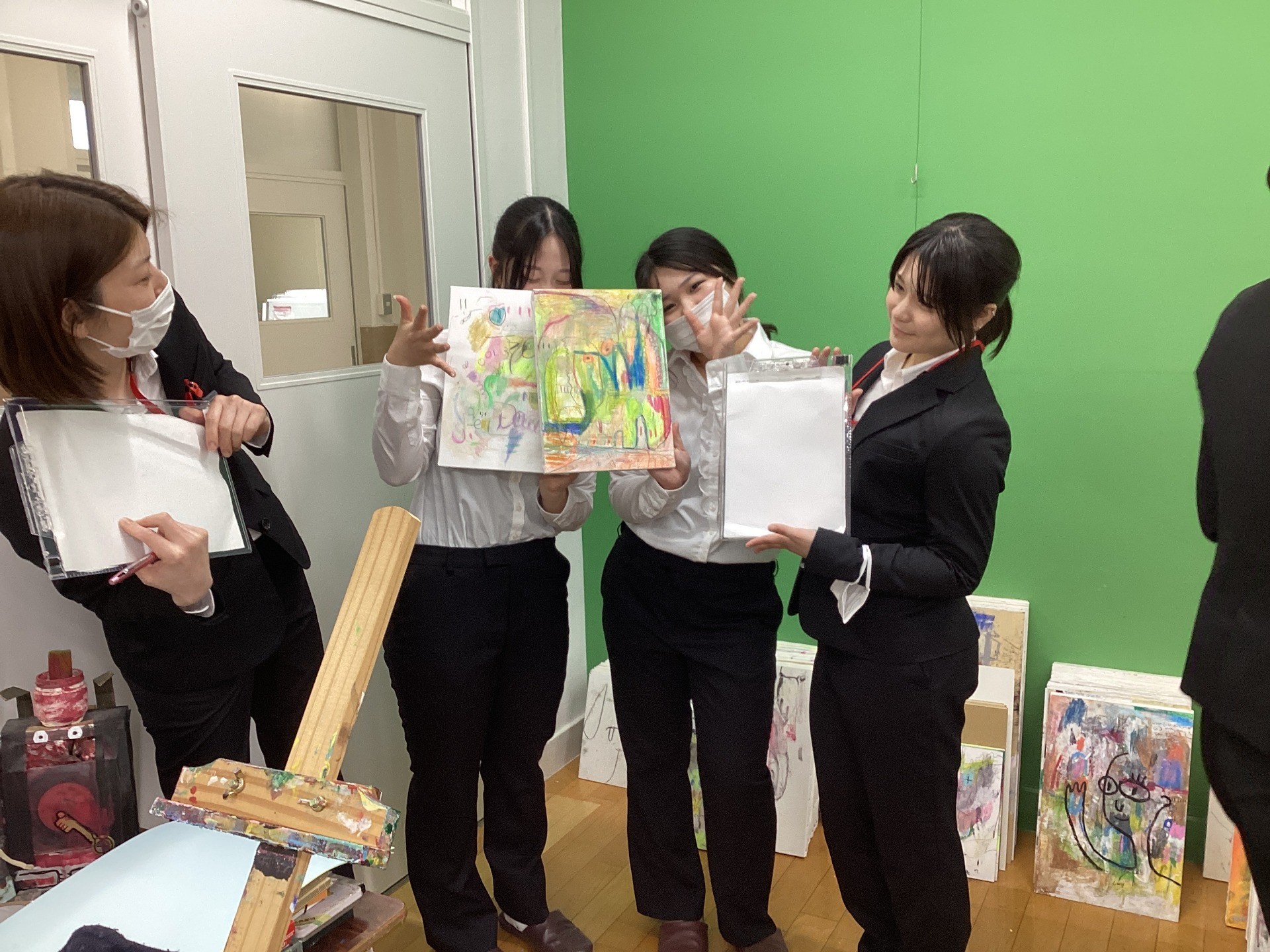 「天才アート」